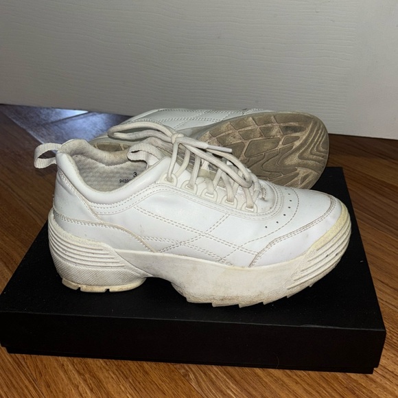 Mark & Spencer chunky white sneakers. Women’s. Size 7 - Picture 1 of 2